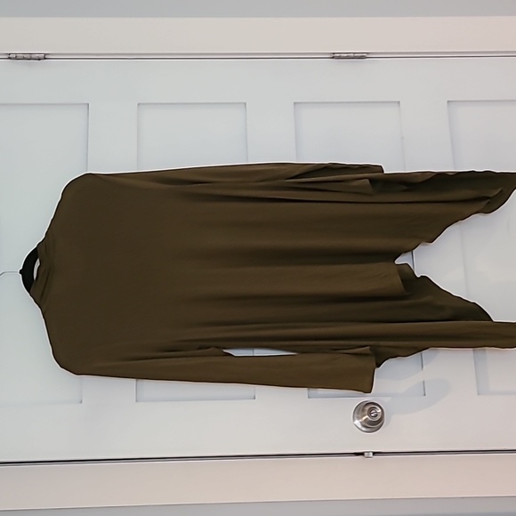 Carmen Top - Picture 4 of 5